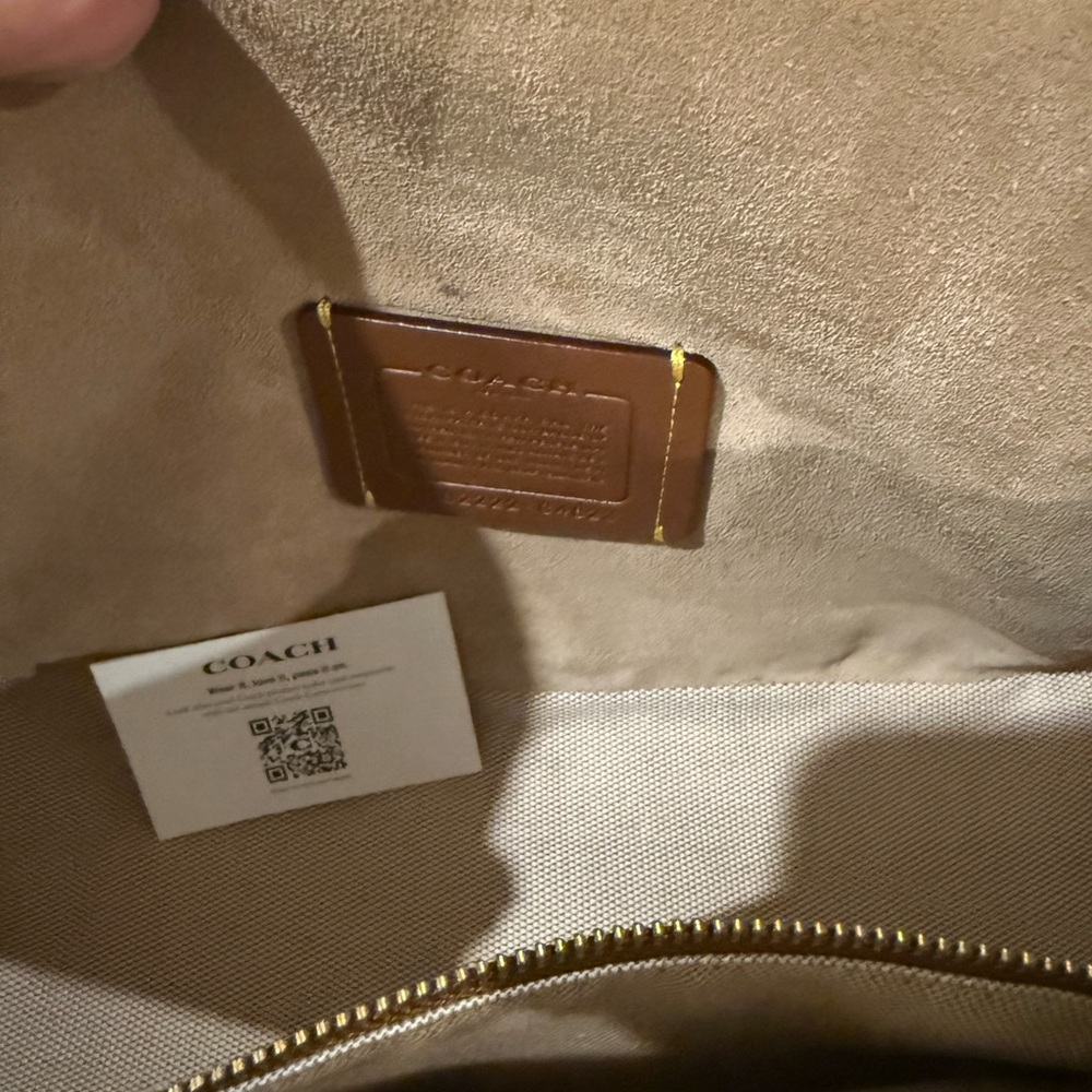 Coach Tabby Cream Leather Bag - Picture 11 of 11